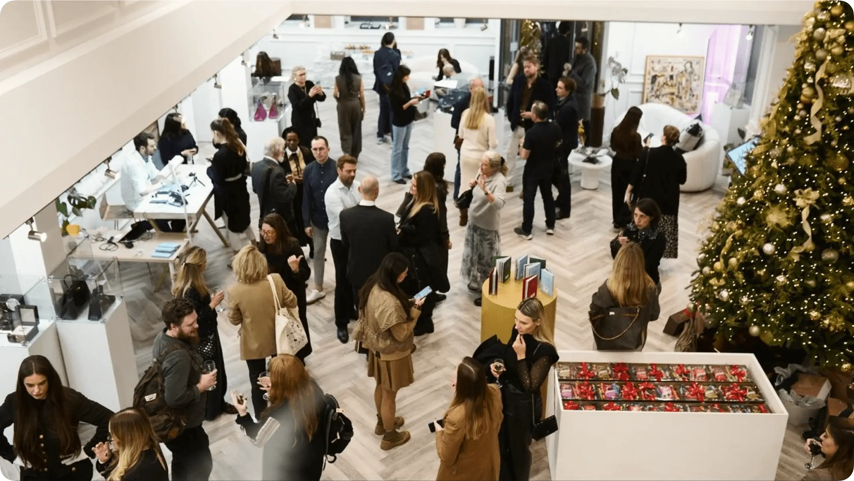 Luxury Promise celebrates Rachael Taylor’s landmark book launch